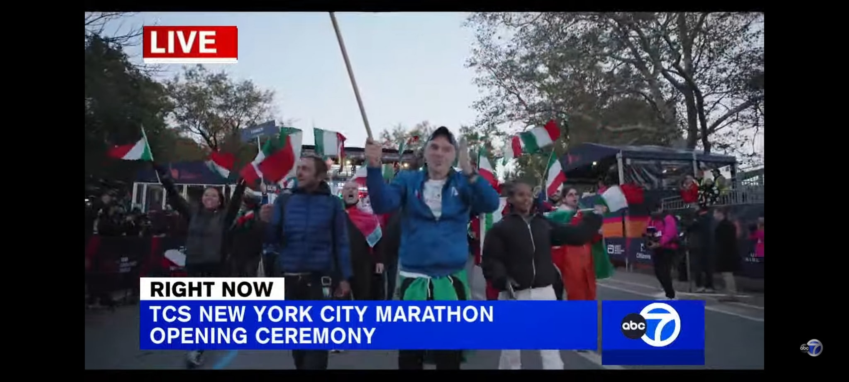 Maurizio Romeo alla cerimonia di apertura della TCS New York City Marathon